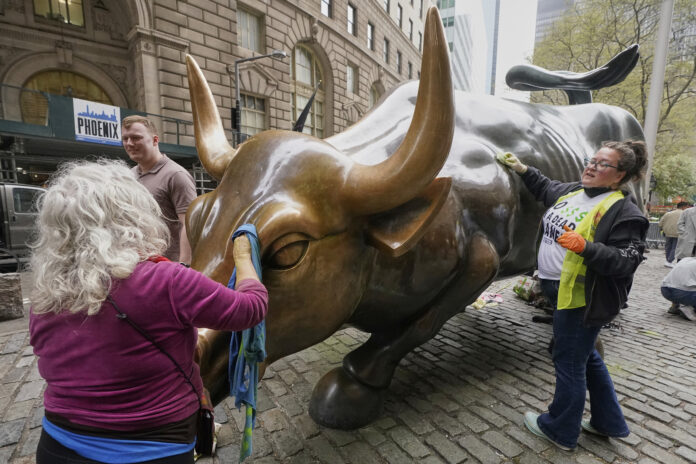 Wall Street Comeback
