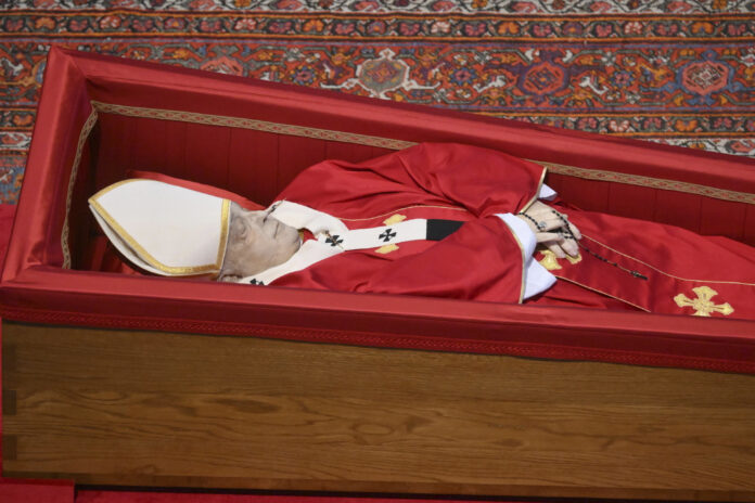 Pope in open Coffin